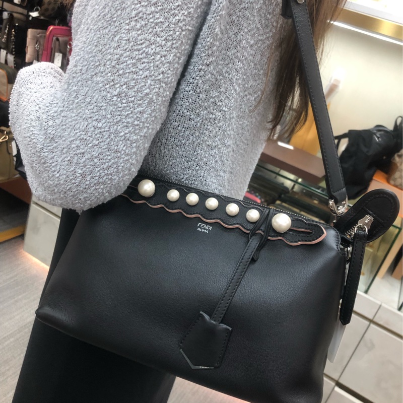 FENDI By the way 黑色珍珠手袋 XB901-9