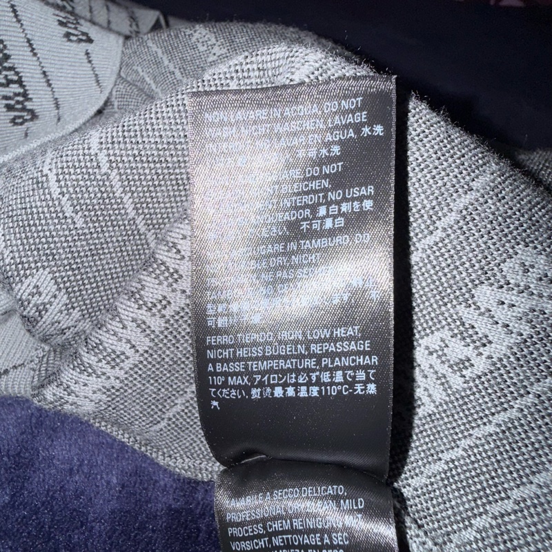 Balenciaga (薄)羊毛衣-3