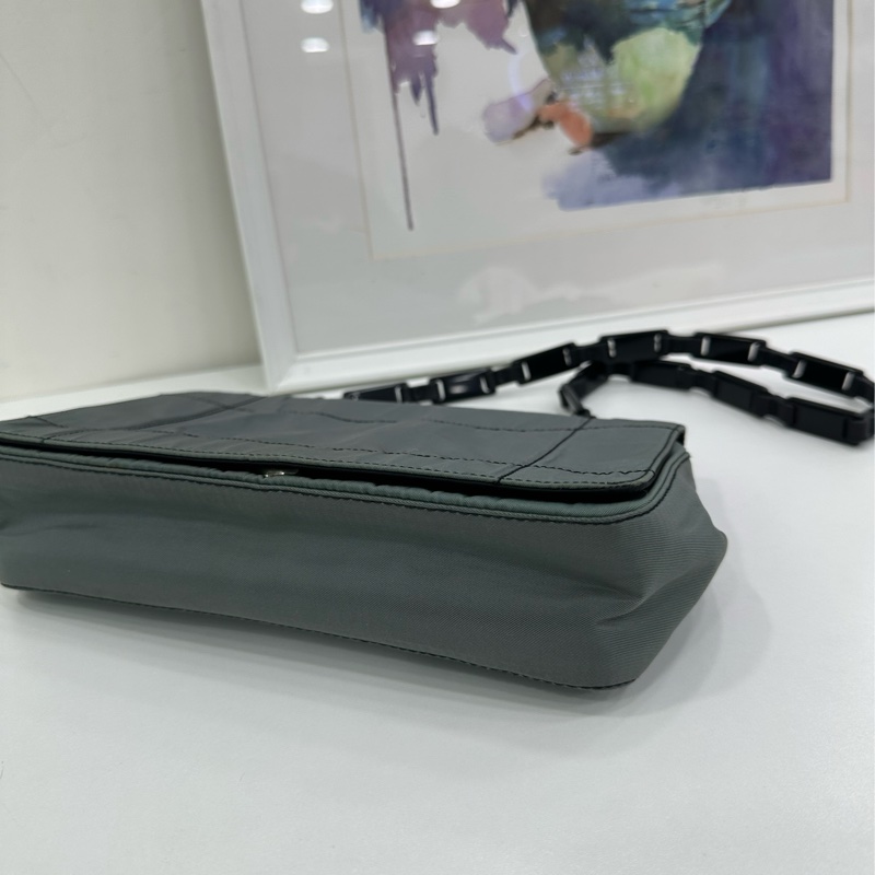 Prada vintage尼龍降落傘單肩包-2