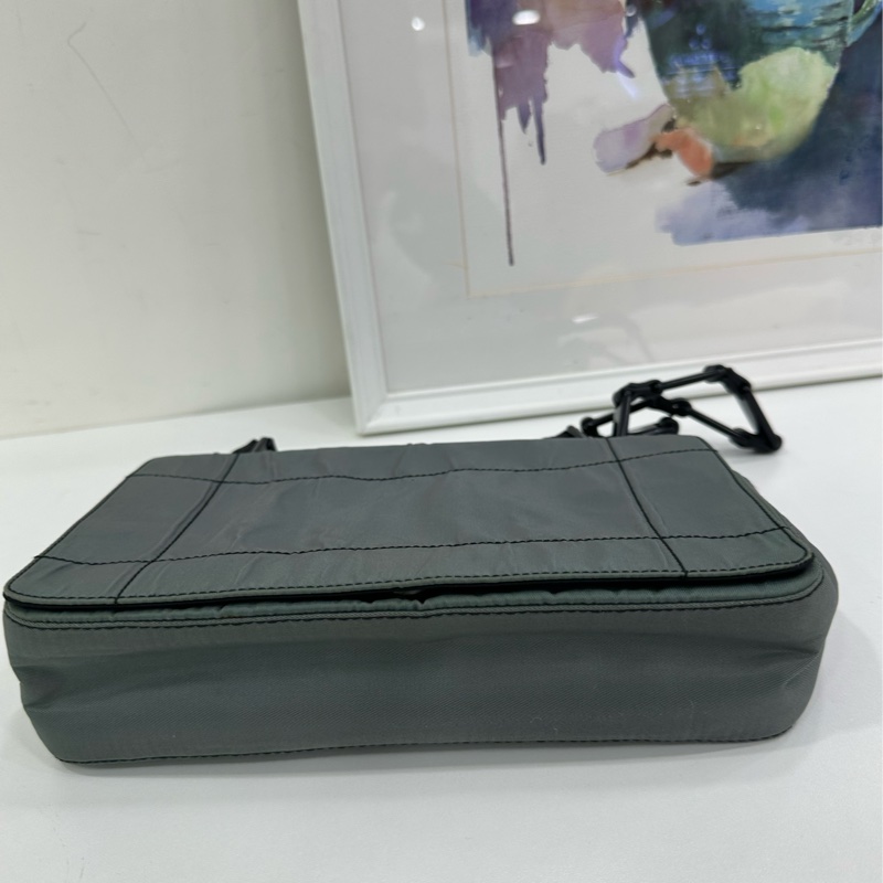 Prada vintage尼龍降落傘單肩包-5
