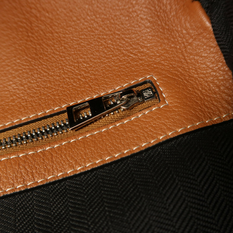 LOEWE 牛仔布/牛皮皮革Rucksack銀扣背包-13