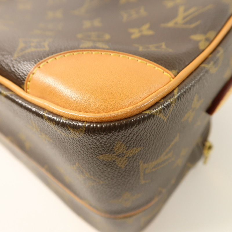LOUIS VUITTON Monogram Nile金扣肩背袋-11