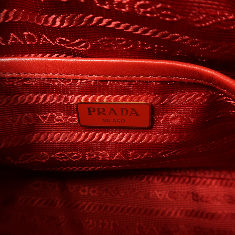 PRADA 羊皮皮革Shoulder Bag金扣肩背袋-5