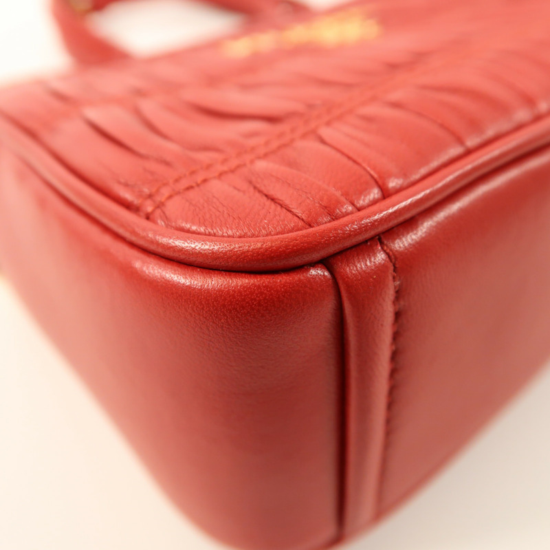 PRADA 羊皮皮革Shoulder Bag金扣肩背袋-12