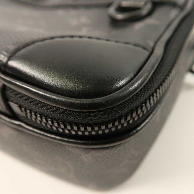 LOUIS VUITTON Monogram Eclipse Alpha Messenger肩背袋-7