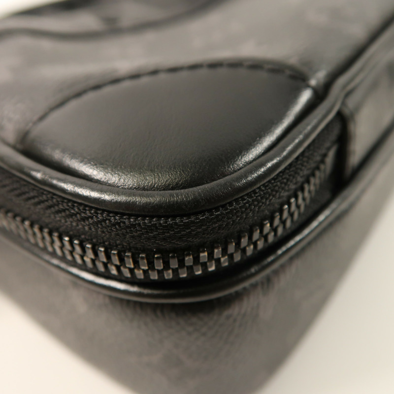 LOUIS VUITTON Monogram Eclipse Alpha Messenger肩背袋-8