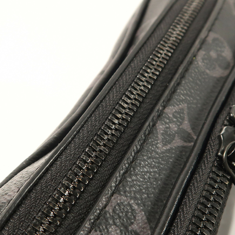 LOUIS VUITTON Monogram Eclipse Alpha Messenger肩背袋-15