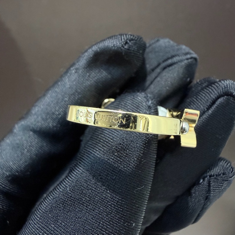 LV Charmy Pearl 四葉草珍珠戒指 LN003-25