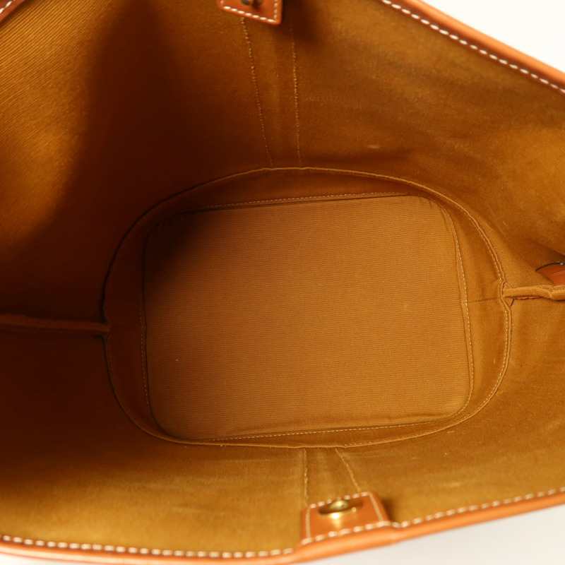 CELINE 塗層帆布Medium Bucket In Triomphe金扣肩背袋-4