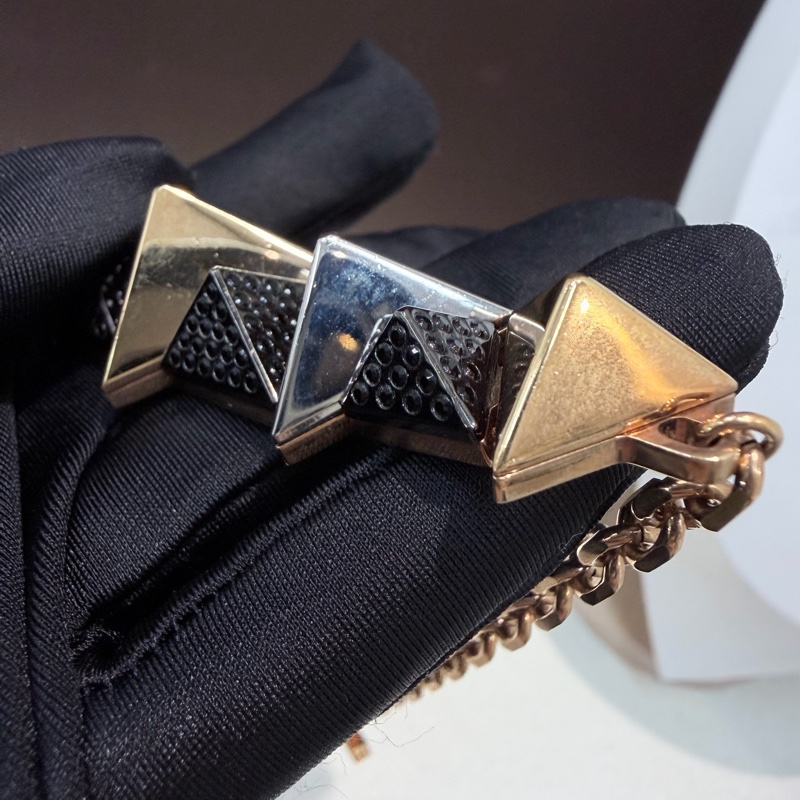 LV 三色金字塔鉚釘手鏈 LN002-8