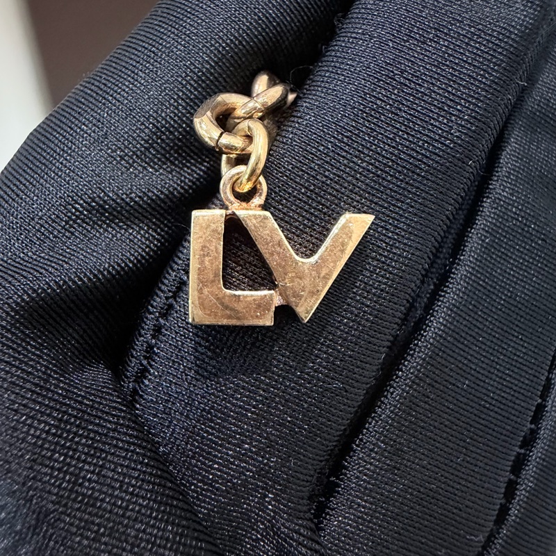 LV 三色金字塔鉚釘手鏈 LN002-17