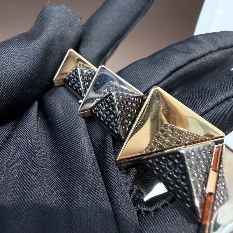 LV 三色金字塔鉚釘手鏈 LN002-23