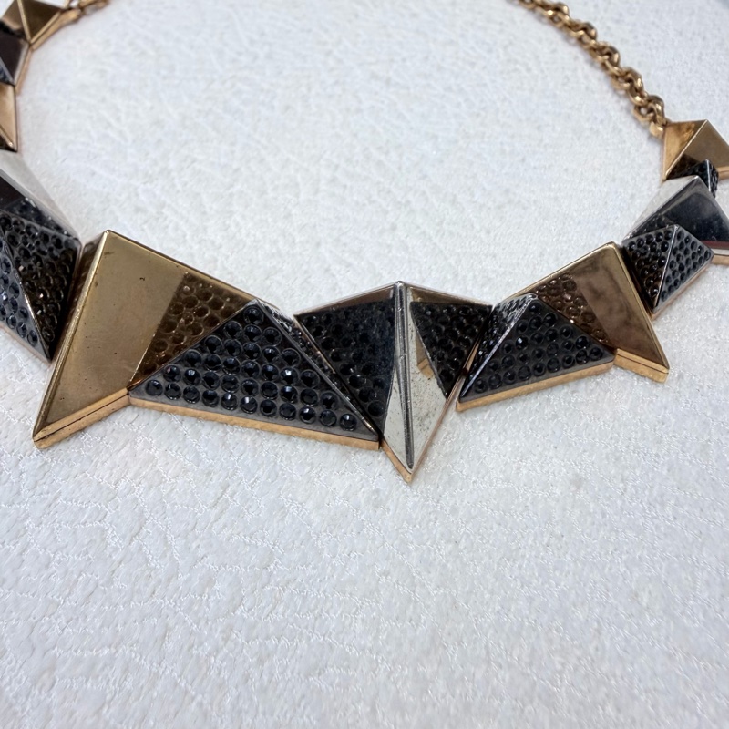 LV 三色金字塔鉚釘項鏈 LN001-5