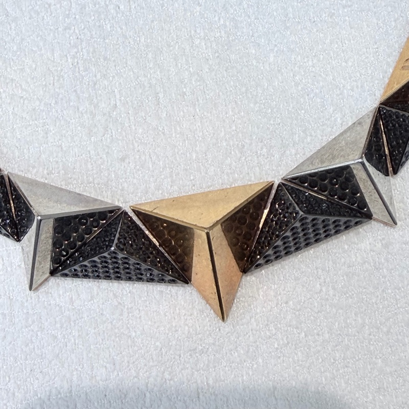 LV 三色金字塔鉚釘項鏈 LN001-8