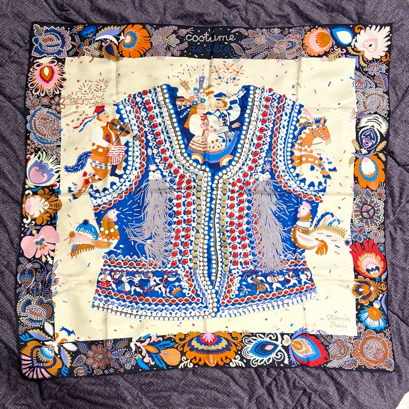 Hermes 華服慶典 Costume de Fete scarf 90*90絲巾-1