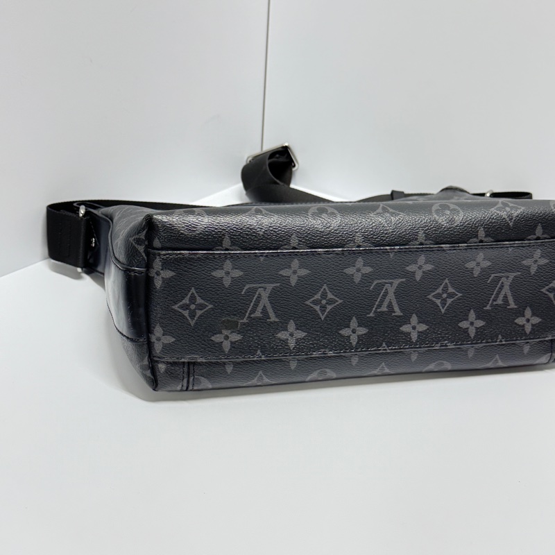 【新款黑武士🆒】 LV M44223 Odyssey 黑老花 斜背包(專櫃94,800)-18