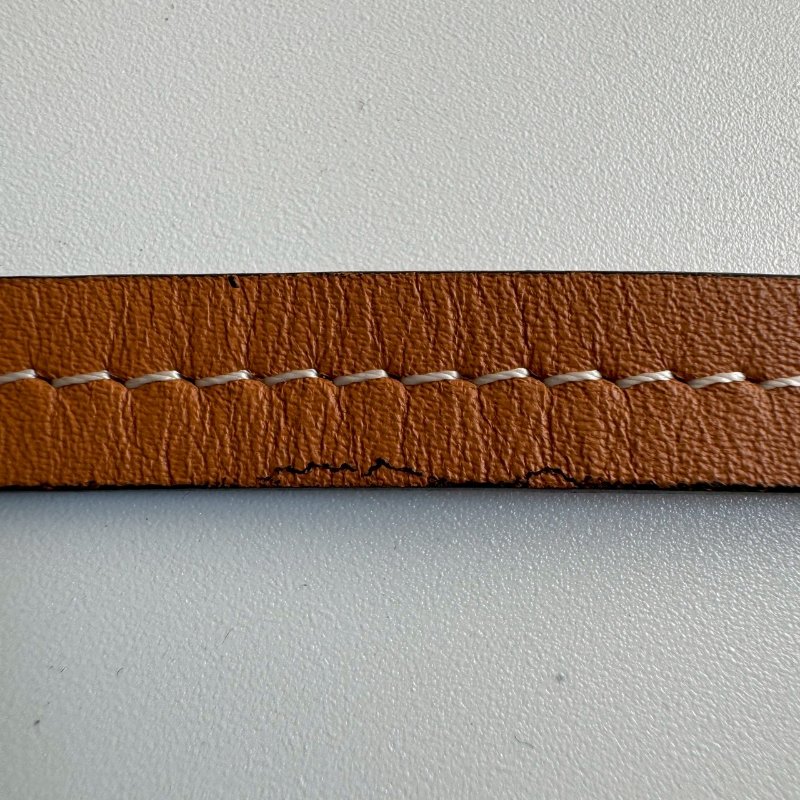 🤎包身超輕 Loewe 深咖色釦式斜背包-22