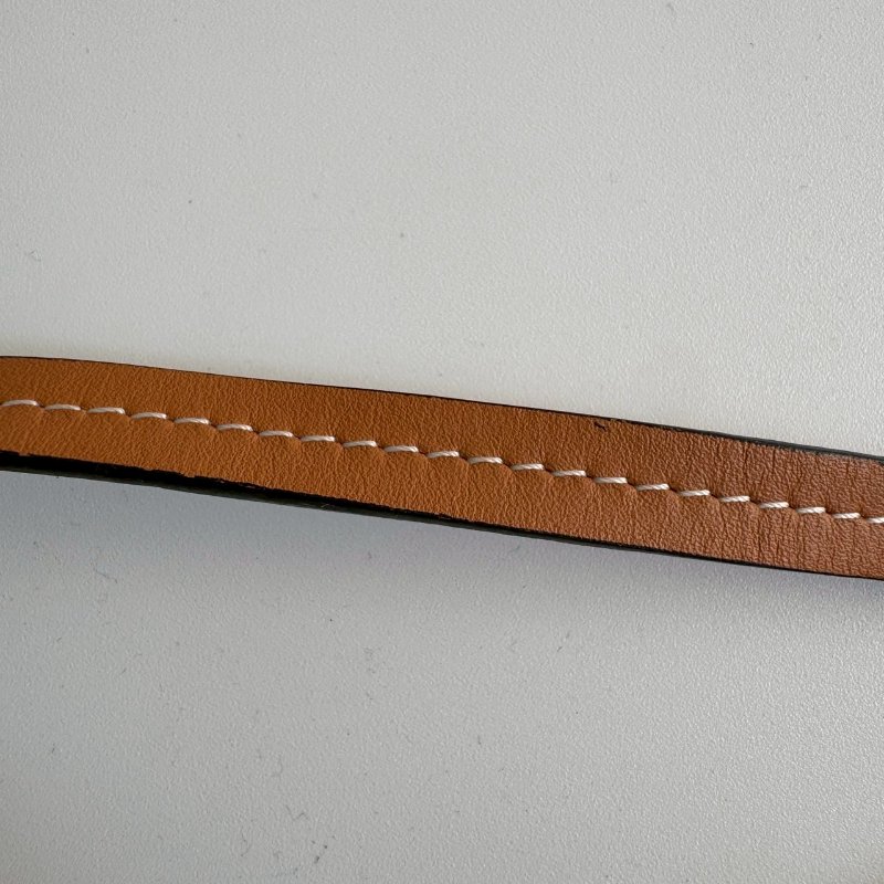 🤎包身超輕 Loewe 深咖色釦式斜背包-24