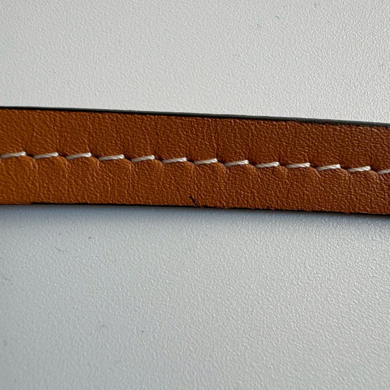 🤎包身超輕 Loewe 深咖色釦式斜背包-27