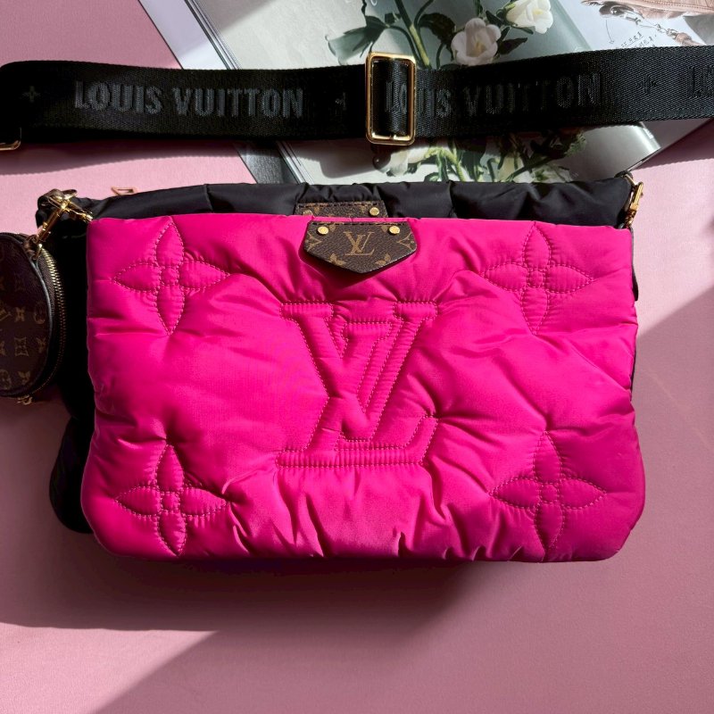 ❤️一包三用 LV 黑+桃紅尼龍三合一斜背包-0