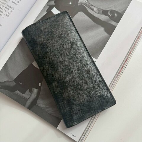 ✨98成新 LV 黑棋盤格對開長夾