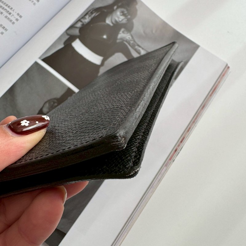 ✨98成新 LV 黑棋盤格對開長夾-2