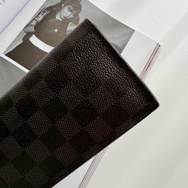 ✨98成新 LV 黑棋盤格對開長夾-8