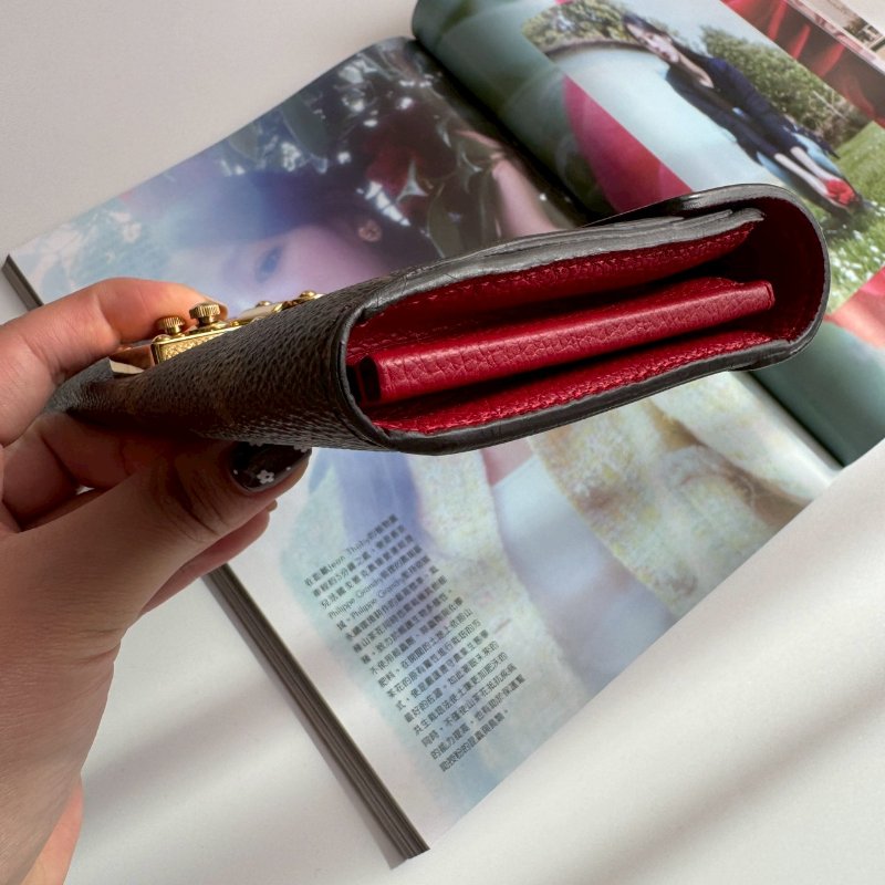 ❤️盒子 防塵都有 特殊絕版款 LV 紅皮革拼經典花紋釦式長夾-5