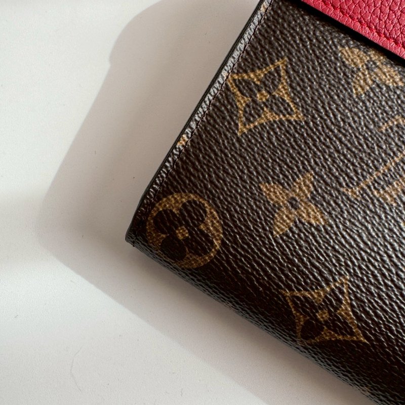 ❤️盒子 防塵都有 特殊絕版款 LV 紅皮革拼經典花紋釦式長夾-15