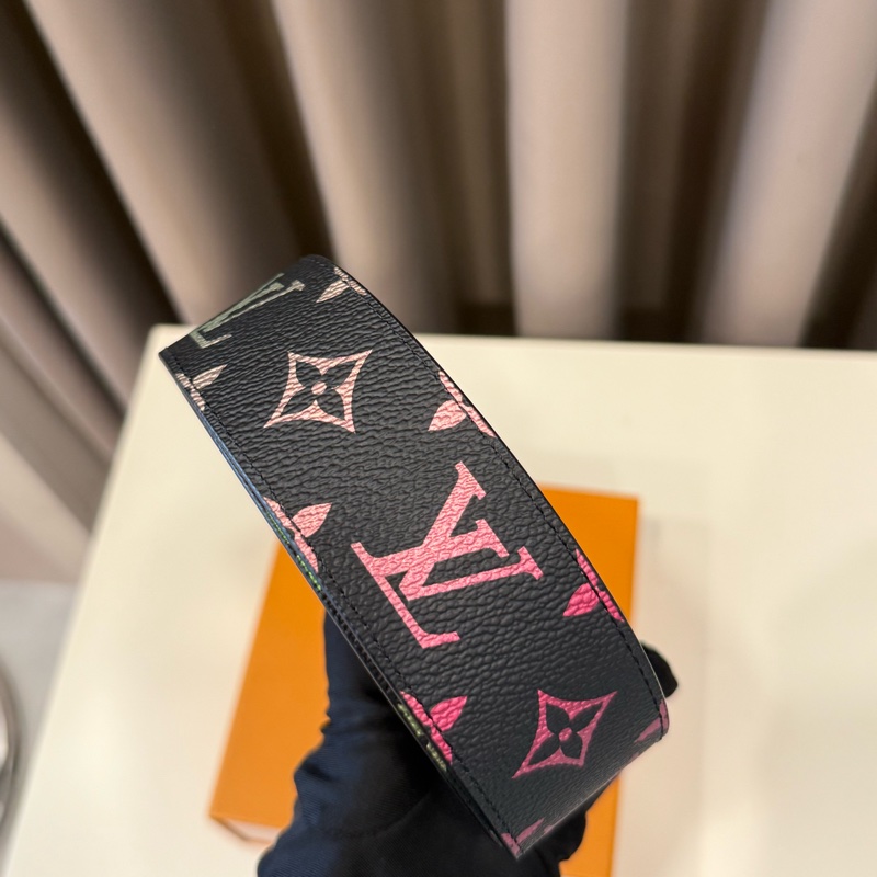 （極新美品）louis vuitton路易威登黑彩皮帶-4