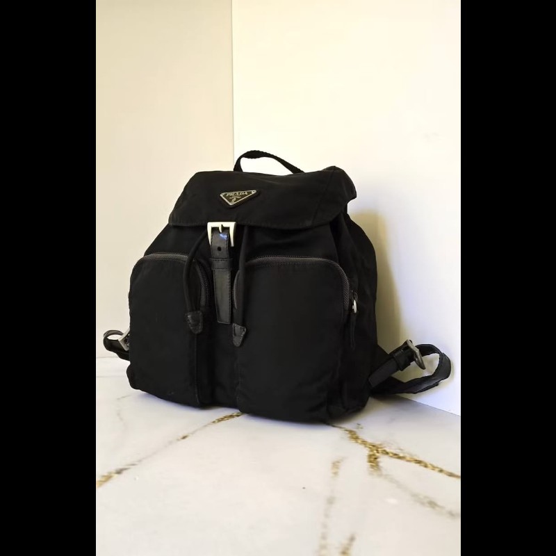 【LA LUNE】絕版古董品 Prada黑色銀標尼龍雙肩包 後背包 背囊 中古包 二手包-2