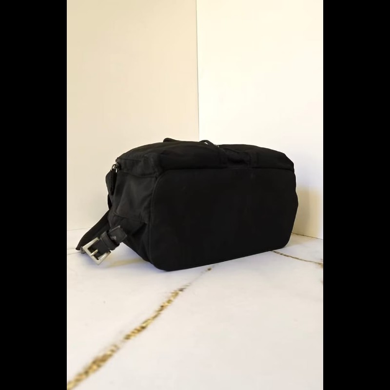 【LA LUNE】絕版古董品 Prada黑色銀標尼龍雙肩包 後背包 背囊 中古包 二手包-3