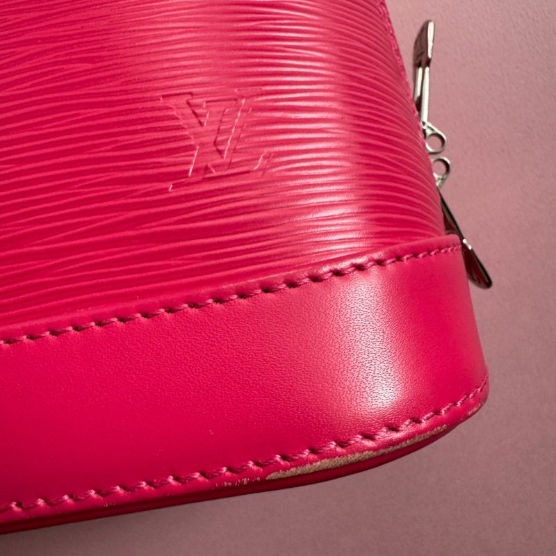 ✨超可愛 LV 桃紅色Alma斜背手提貝殼包-10