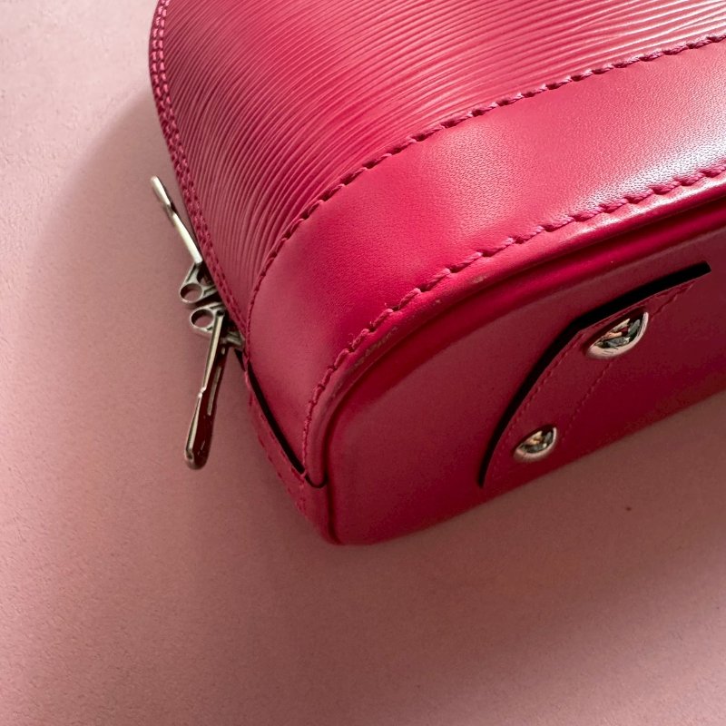 ✨超可愛 LV 桃紅色Alma斜背手提貝殼包-12