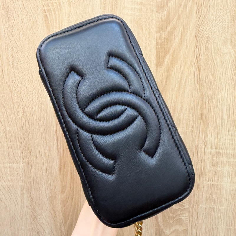 Chanel 黑羊皮霧金釦山茶花調節化妝盒AP3301-6