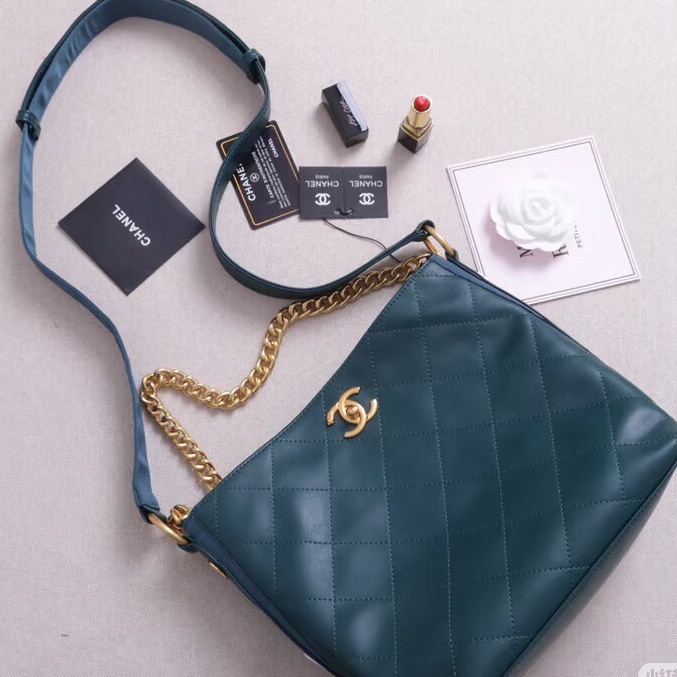 CHANEL hobo bag徽章🔖嬉皮水桶包鏈條背🌳松林綠/墨綠-0