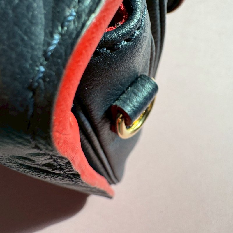 🎉96成新 LV 深藍色壓紋老花郵差包-7