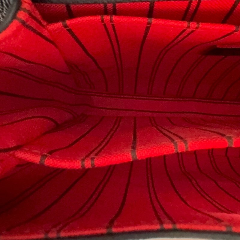 🎉96成新 LV 深藍色壓紋老花郵差包-17