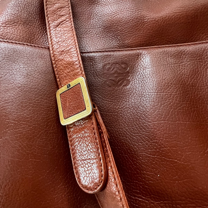 LOEWE 羅威 棕色牛皮肩背包-9