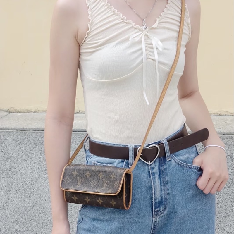 莉亞精品♡LV M51852 信封斜背包 小款 二手-1