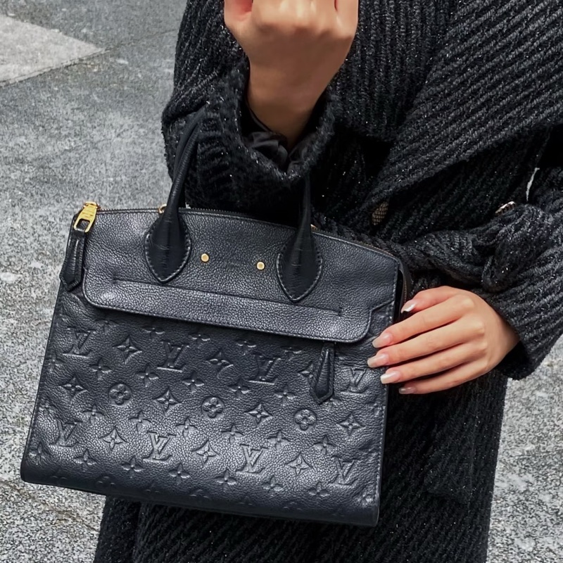 莉亞精品♡LV m41748 黑壓紋手提斜背包 二手-1