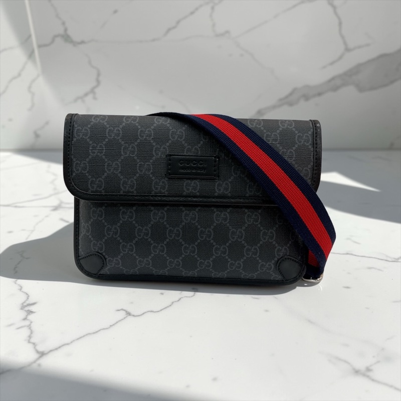 莉亞精品♡ Gucci 598113 黑老花胸包 二手-0