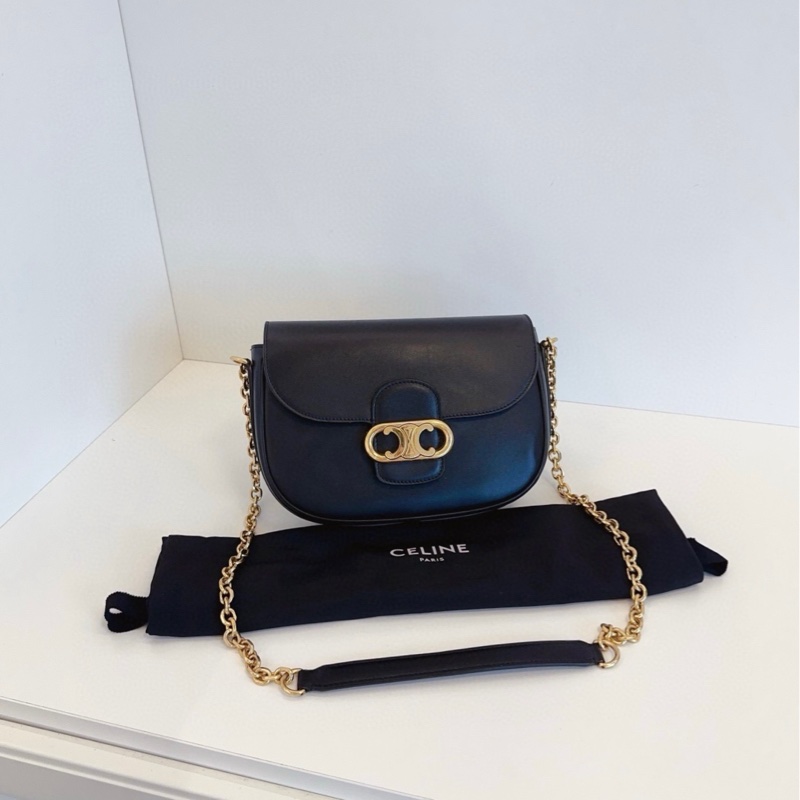 ✨Celine 凱旋門豬鼻子鏈條郵差包 中號 價格好 好搭配🖤-1