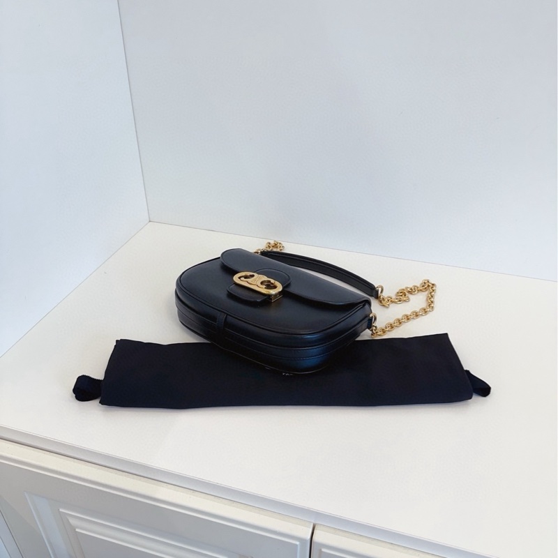 ✨Celine 凱旋門豬鼻子鏈條郵差包 中號 價格好 好搭配🖤-6