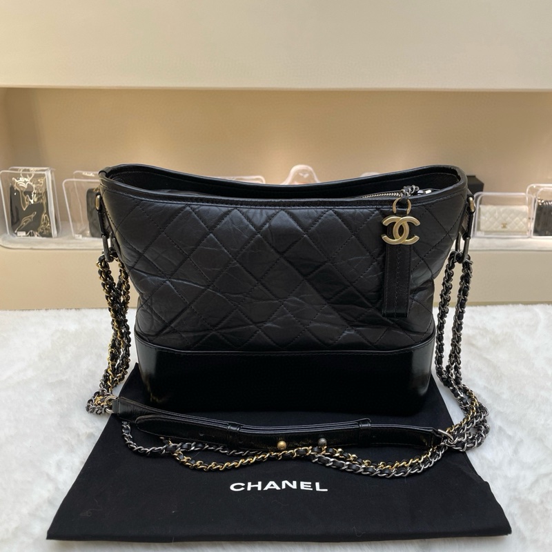 Chanel香奈兒 黑色流浪包中號 24開有卡 經典款 附件:塵袋延卡-4