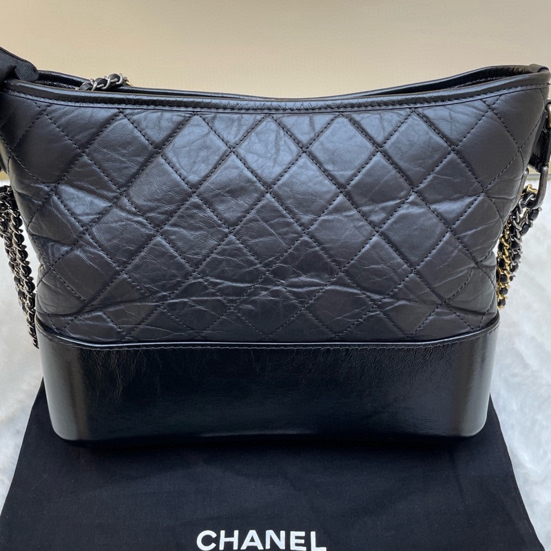 Chanel香奈兒 黑色流浪包中號 24開有卡 經典款 附件:塵袋延卡-5