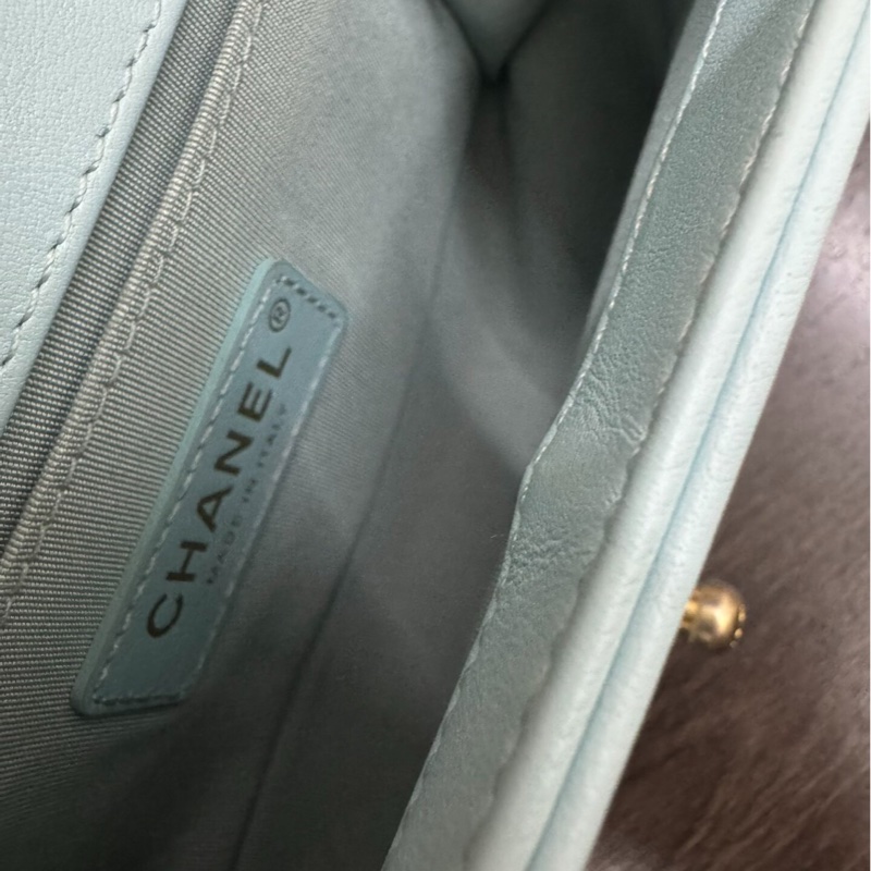 【99新 ✨ 全網最低價!】Chanel Leboy 部分原膜在 Tiffany藍 馬卡龍色中號️-9