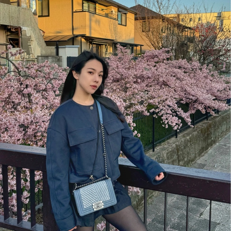 【98新 ✨ 全網最低價！】Leboy Chanel 牛仔丹寧V紋 潮酷-0