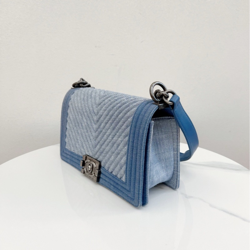 【98新 ✨ 全網最低價！】Leboy Chanel 牛仔丹寧V紋 潮酷-5