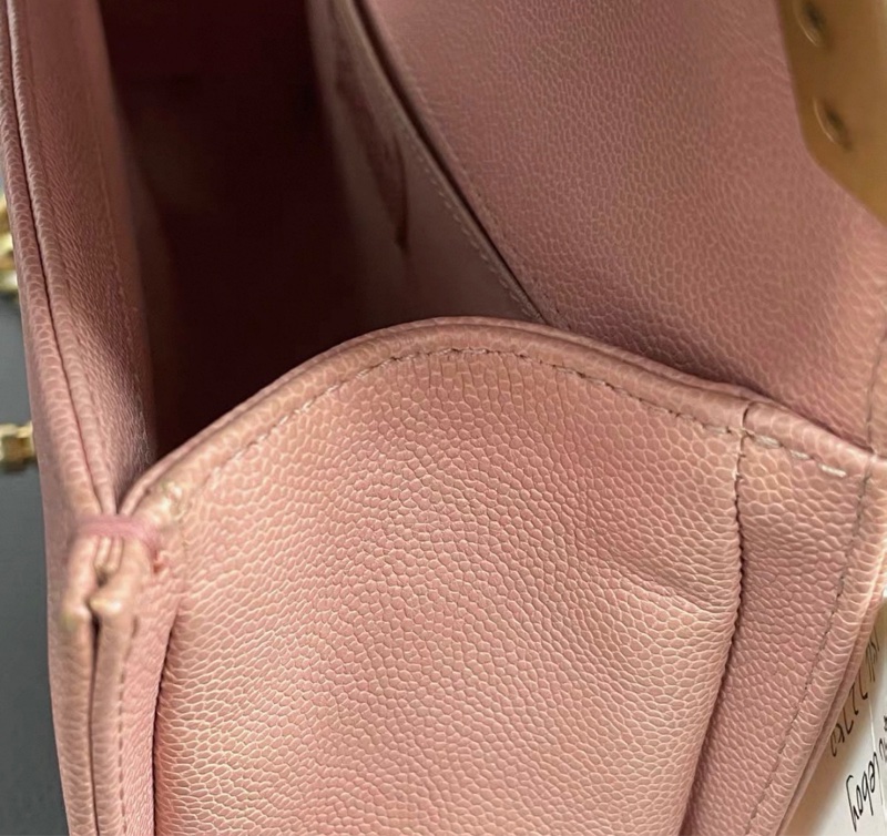 【96新 ✨ 全網最低價!】❤Chanel Leboy 荔枝皮 淡粉色金扣 中號️-23